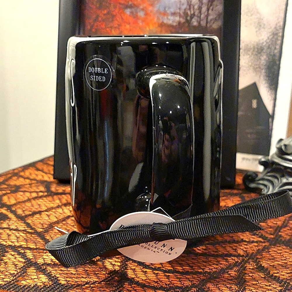 Rae Dunn "THAT'S A WRAP" Double Sided Black & White Mummy Glossy Finish Mug NWT - Picture 4 of 5